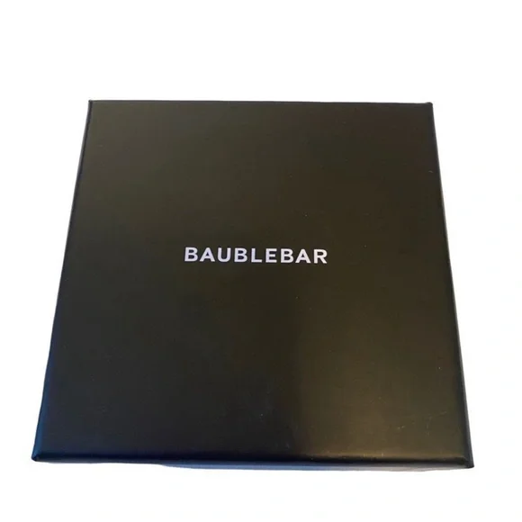 NWT ⚜️🚌⚜️ BaubleBar Field Trip Jeweled School Bus Dangle Earrings. - Picture 6 of 8